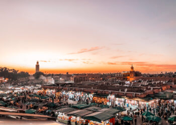 Plaza jemaa el fna, La plaza famosa de Marrakech