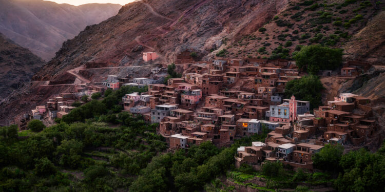 روستا و دره ایملیل